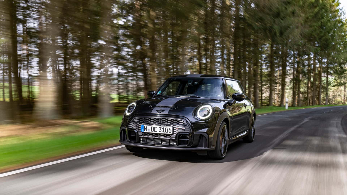 MINI представил хэтчбек MINI John Cooper Works в новой ограниченной версии  1to6 Edition