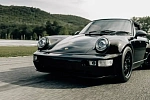 Под капотом Porsche 911 1992 выпуска находится электромотор от Tesla 