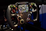 Компании Cosworth выпустит версию рулевого управления для виртуальных гонщиков