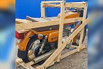В сети показали 29-летние мотоциклы «Восход», сохранившиеся в заводских ящиках