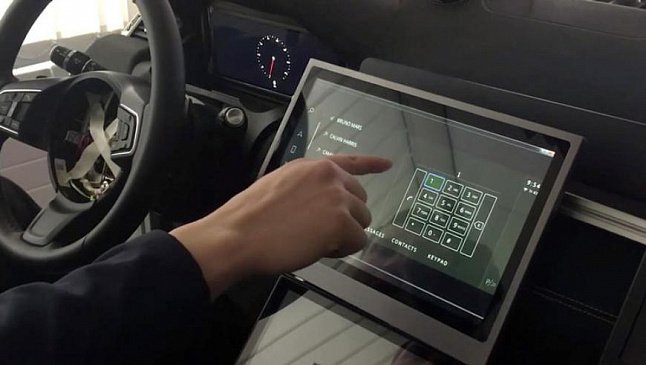 В Jaguar Land Rover испытывают бесконтактные экраны