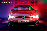 Концерн Volkswagen скорректировал стартовую версию хэтчбека Golf для рынка России в январе 2022 года
