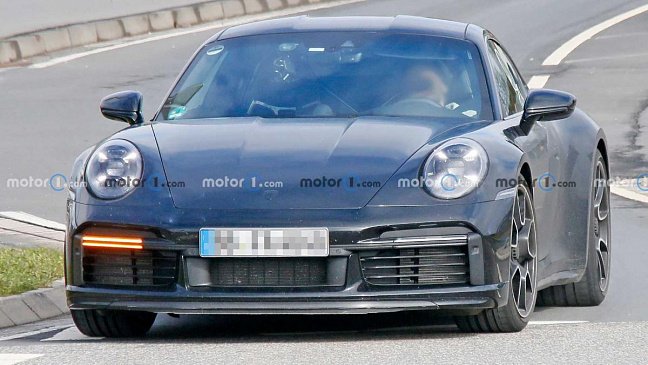 Замечен прототип новой версии купе Porsche 911