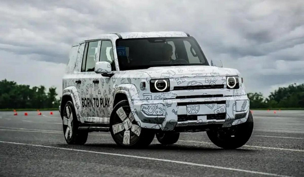 Новый брутальный кроссовер Chery сняли на фото: его обещали авторынку РФ