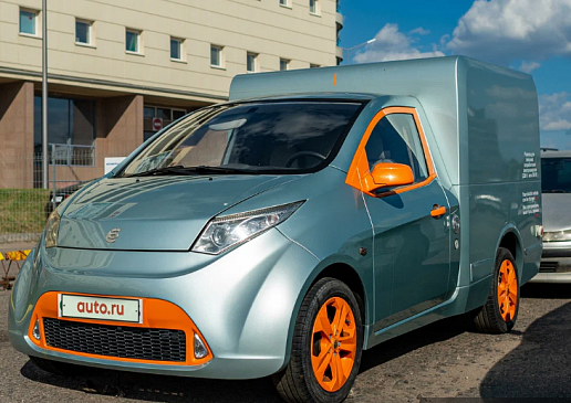 На продажу выставили уникальный прототип Ё-мобиля в кузове фургон без агрегата за 1,5 млн рублей