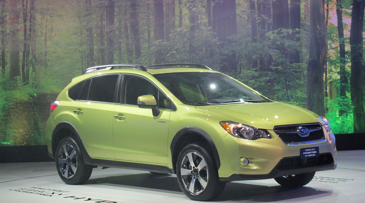 Гибридный кроссовер Subaru XV первым пойдет в серию