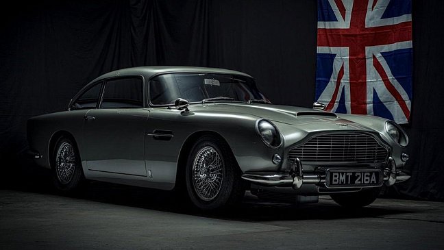 Aston Martin DB5 как у супершпиона 007 смогли продать за 16 млн рублей