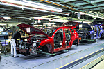 Концерн Mazda сократит производство машин на двух автозаводах в Японии