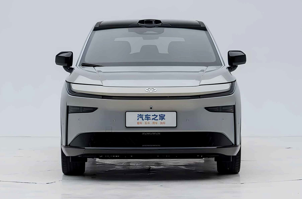 Toyota бьет рекорды: bZ3X – самый доступный электрокар от 2,3 млн рублей