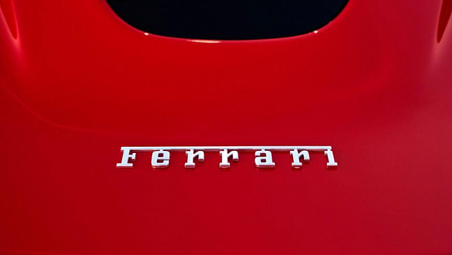 Бренд Ferrari представит новый гиперкар линейки Icona 15 ноября 2021 года