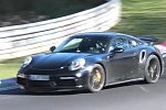 Новый Porsche 911 Turbo засняли на видео во время скоростных тестов