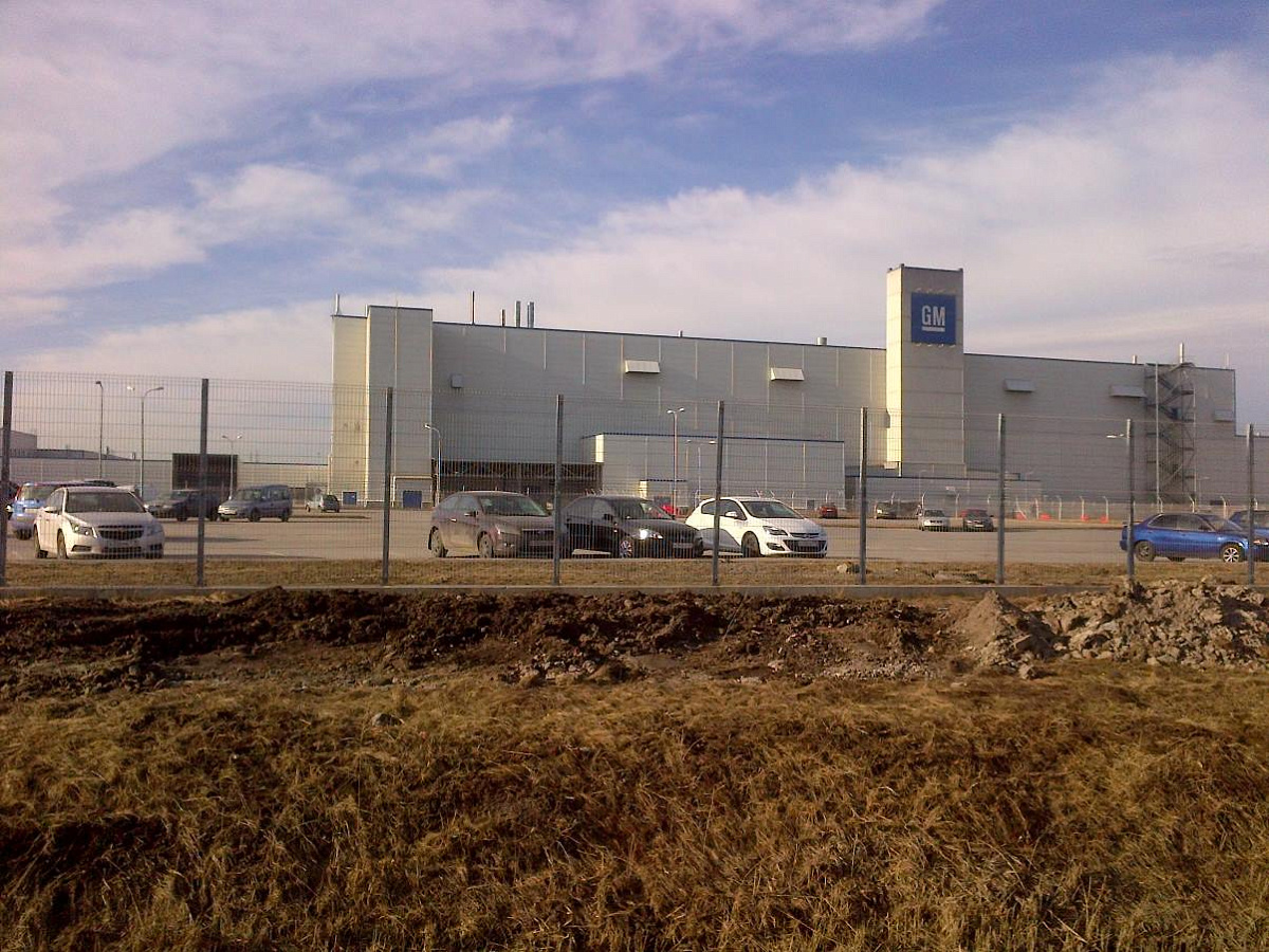 Новые авто и тысячи рабочих мест: Питер ждет бум