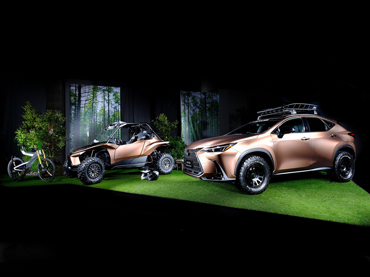 Lexus представил прочный концепт NX PHEV Off-Road и ROV на автосалоне в Токио