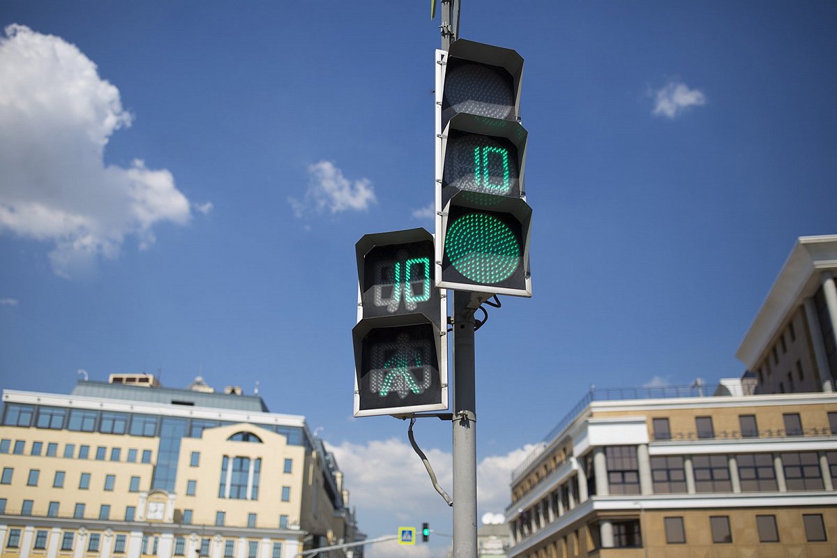 В РФ светофоры обзаведутся новым предупреждающим знаком