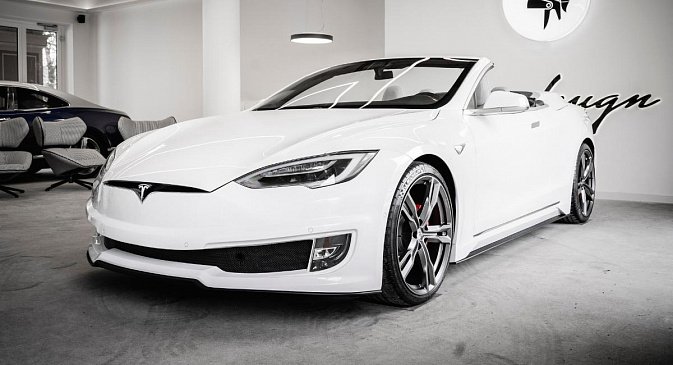 Tesla Model S предстал в виде двухдверного кабриолета 