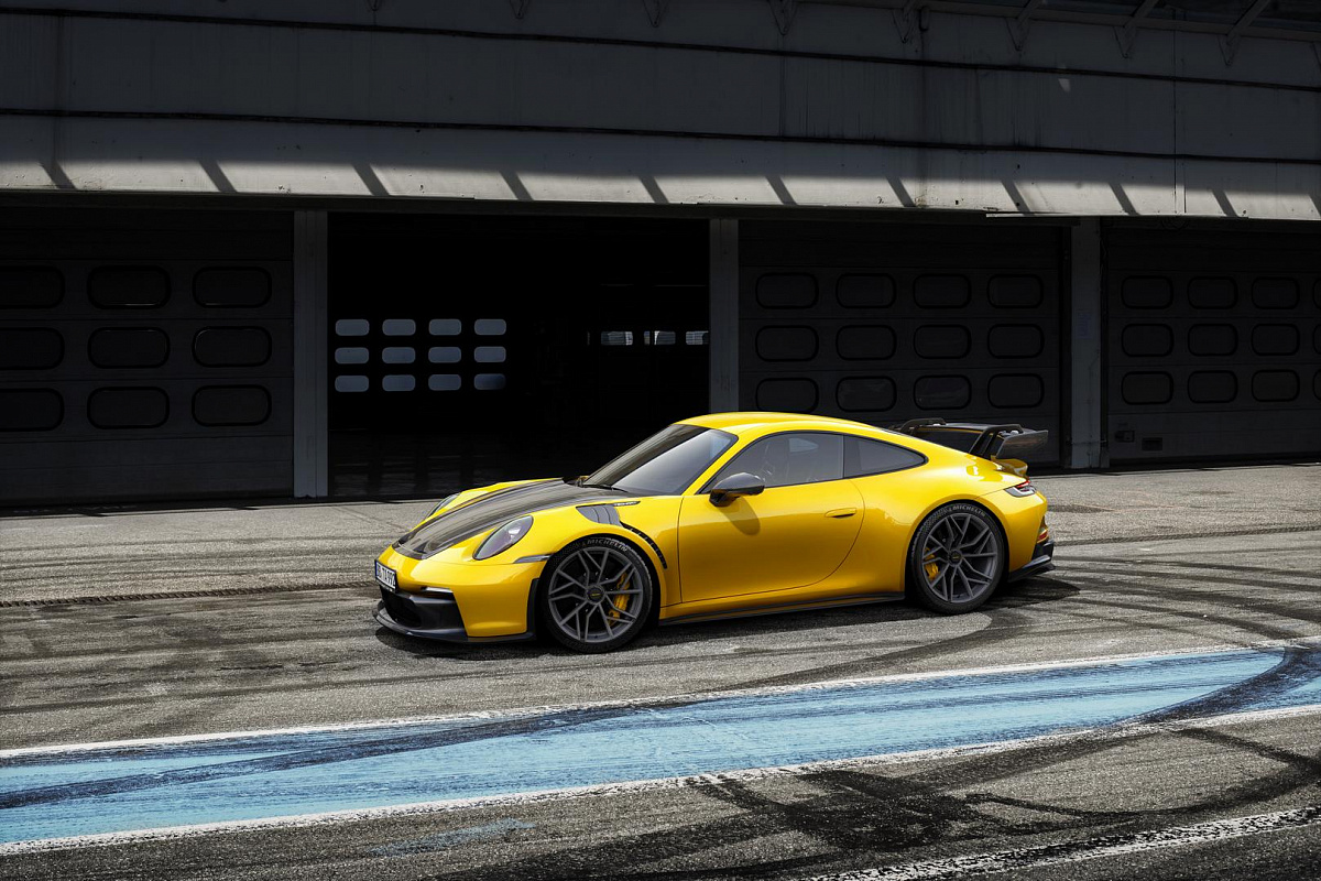Тюнинг-ателье Techart выпустило обновления из углеродного волокна для Porsche 911 GT3