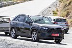 Гибридный внедорожник RAV4 от Toyota вышел на тесты в Европе