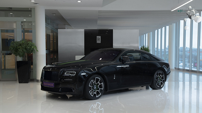 В России презентовали уникальное купе Rolls-Royce Wraith Black Badge