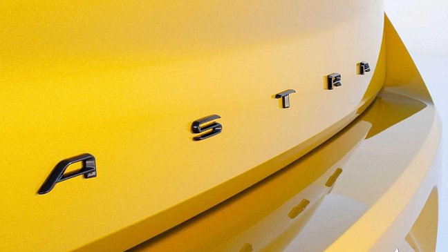 Спортивный хэтчбек Opel Astra GSi показали на первом рендере 