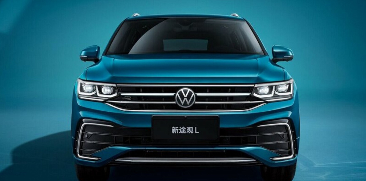 Volkswagen Tiguan вернулся на российский рынок и сразу подешевел на 400 тысяч рублей