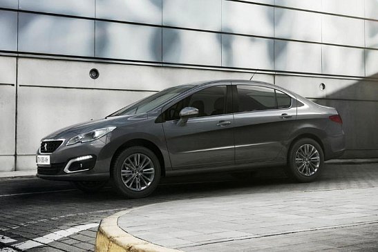 Peugeot поднял цены на весь свой модельный ряд в России 