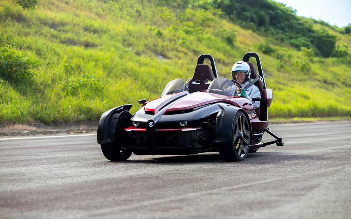 Концепт Yamaha: Tricera с 3 поворачивающими колесами перевернет вождение