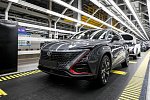 Китайский Changan начал производство нового кроссовера с автопилотом