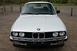 Практически новый BMW 325iX образца 1986 года продают за 3 миллиона рублей