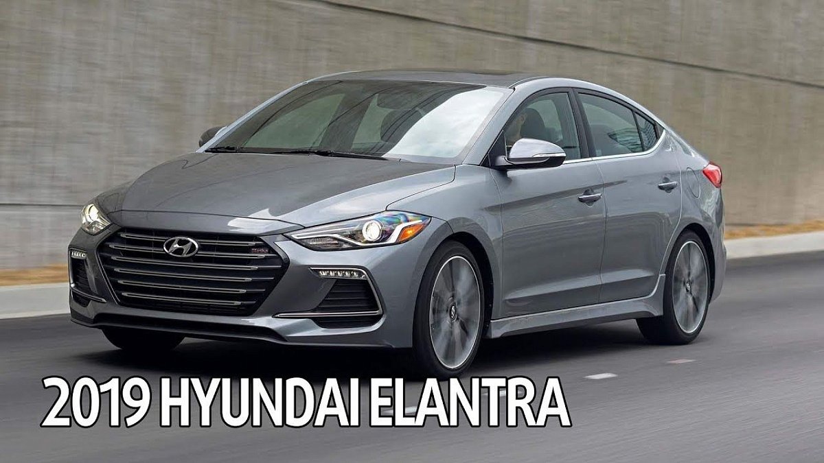 Hyundai Elantra 2019 года: шпионские фотографии без камуфляжа