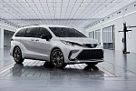 В России продаётся японский минивэн Toyota Sienna по цене 9,1 млн рублей