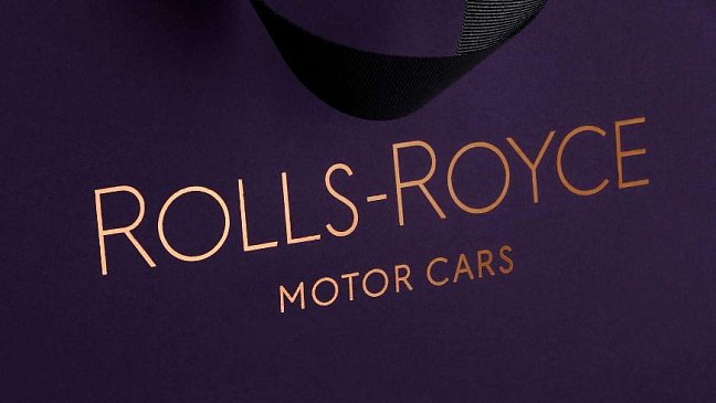 Rolls-Royce представил новые логотипы и фирменный цвет
