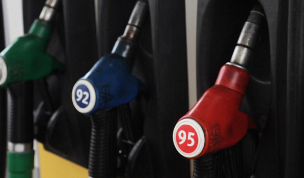 ФАС требует увеличения объемов продаж бензина на бирже