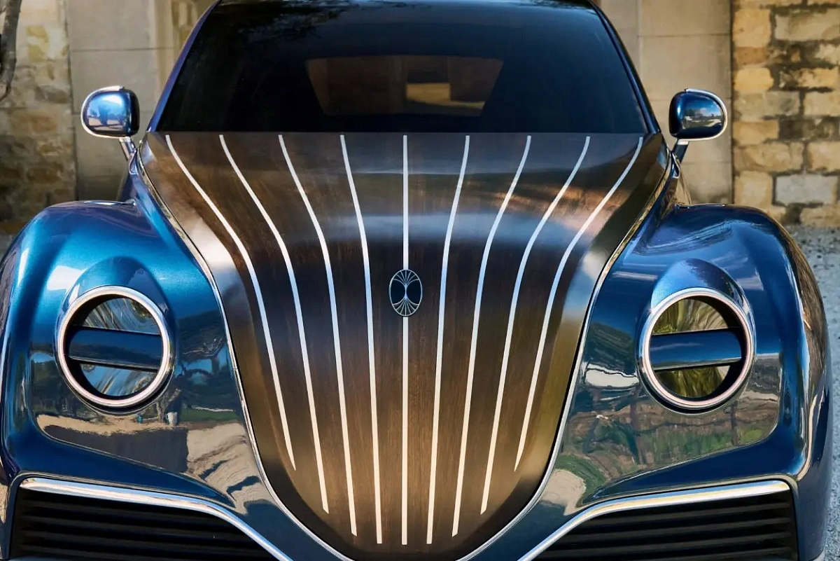 Электромобиль от Dacora Motors выглядит странно, но стоит при этом минимум 40 млн. руб. Электромобиль от Dacora Motors выглядит странно, но стоит при этом минимум 40 млн. руб.