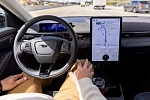Автомобили от Ford теперь смогут менять полосы движения за вас