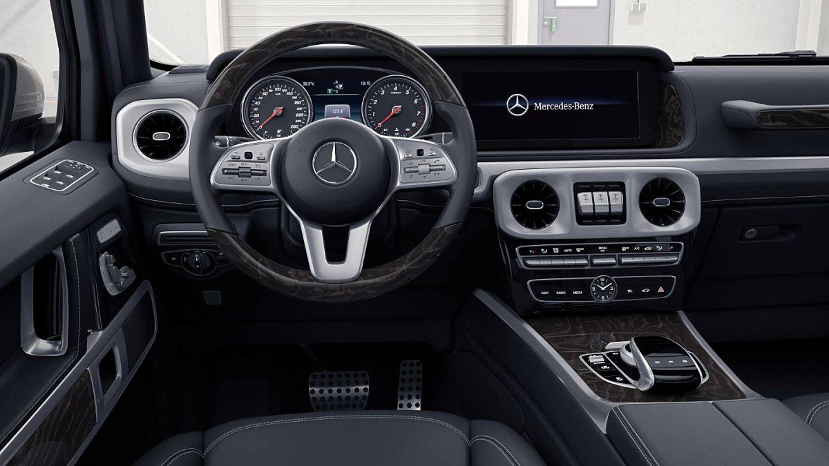 Каким будет салон нового поколения Mercedes-Benz G-Class? Каким будет салон нового поколения Mercedes-Benz G-Class?