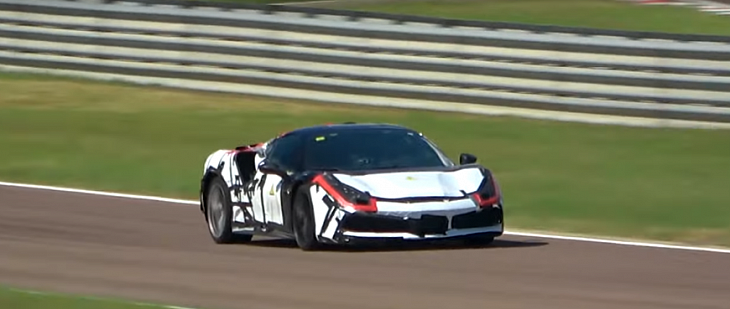 Суперкар Ferrari с гибридным мотором V6 заметили на тестах
