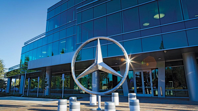 РИА Новости: потеря российского бизнеса обойдется Mercedes-Benz в 2 млрд евро