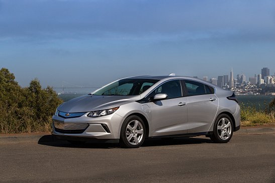 GM закрывает производство Chevrolet Volt и Buick LaCrosse в США
