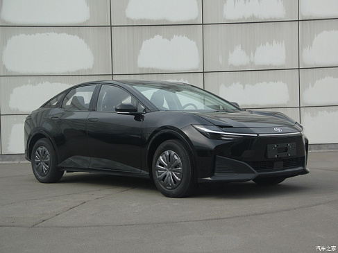 Компания Toyota приступила к продаже седана Toyota bZ3 с агрегатом BYD на рынке Китая