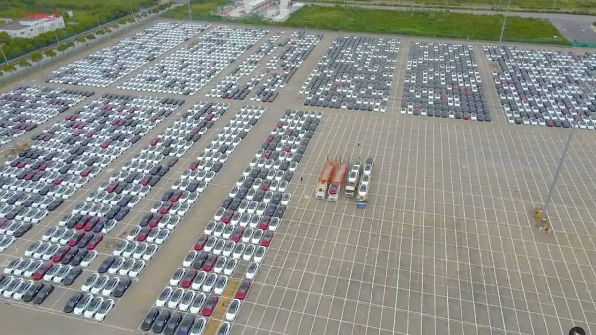 Тысячи новых Tesla Model 3 готовы к отправке в порту Шанхая
