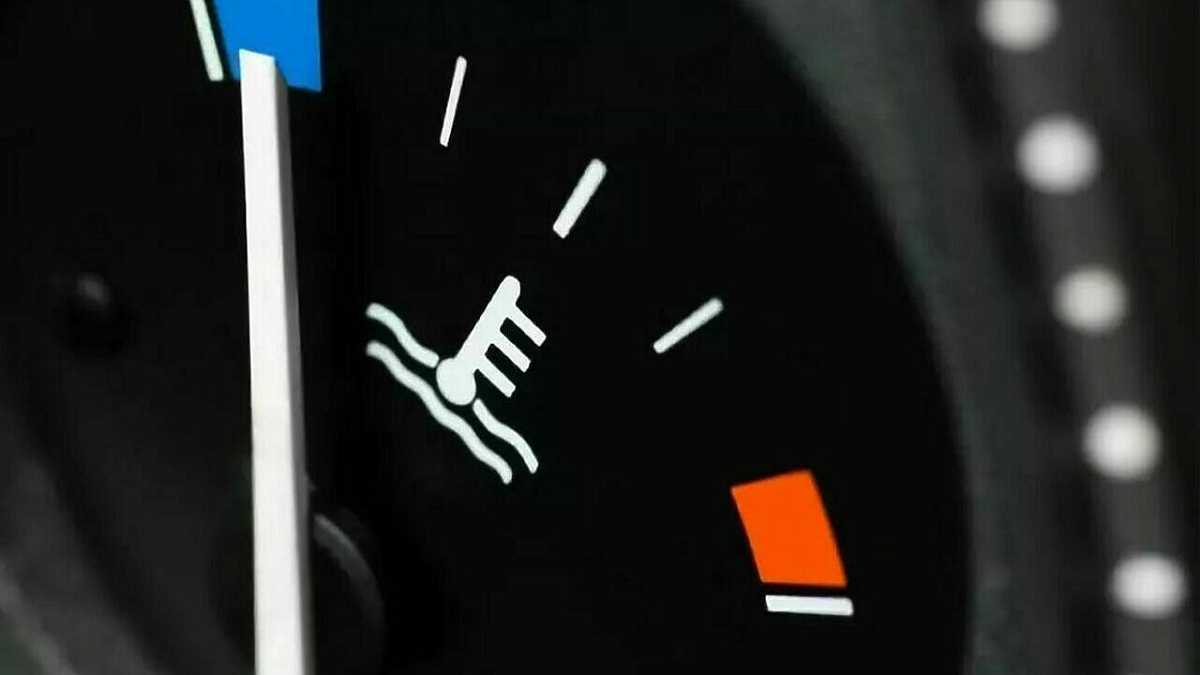 Тайный враг вашего мотора: Почему вы неправильно греете его летом