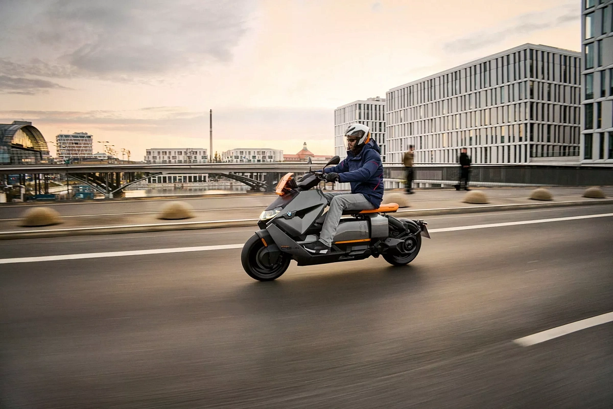Компания BMW прекращает продажу всех своих мотоциклов, кроме электрического