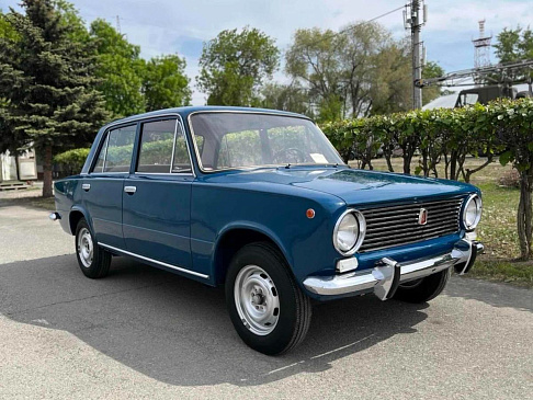 В продаже появился ВАЗ-2101 почти без пробега. Цена шокирует