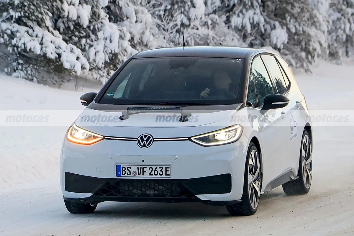 Volkswagen ID.3 GTX продолжает совершенствоваться в зимних тестах