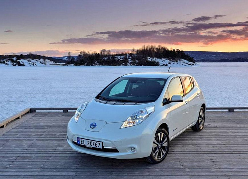 Компания Nissan отмечает продажи 250 тыс. электрокаров в Европе