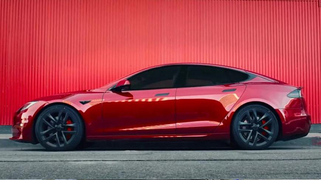 Tesla Model S и X обновятся и получат ультракрасную окраску на 2023 год