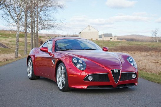 Редкий Alfa Romeo 8C Competizione продают с аукциона