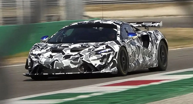 McLaren тестирует свой новый гоночный автомобиль Artura GT4 в Монце
