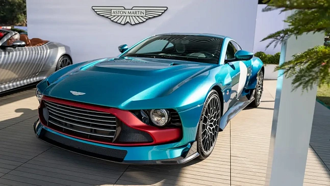 На "неделе автомобилей" представлен новый концепт Aston Martin Valor 