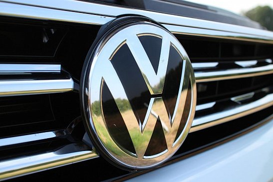 В России отзывают 4 автомобиля Volkswagen Phaeton